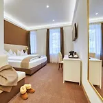 Tell And 4* Merano