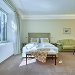 Tell And 4*