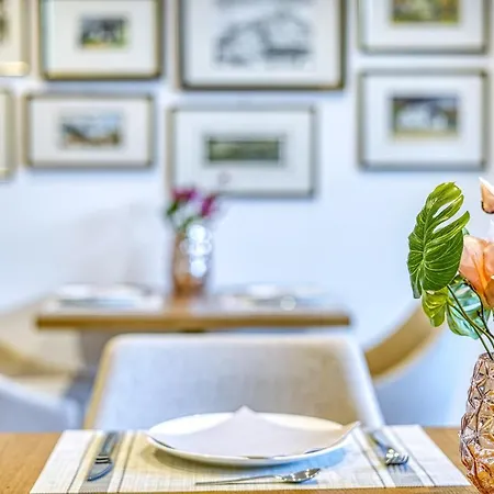 Tell And Guest house