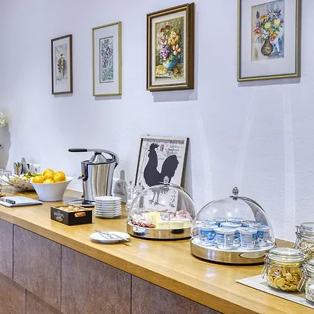 Tell And Guest house 4*