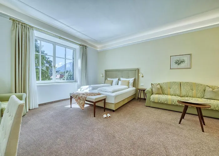 Πανσιόν Tell And